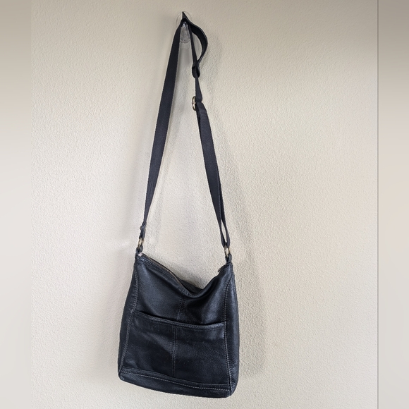 The Sak Black Pebbled Leather Shoulder Bag - Picture 2 of 11